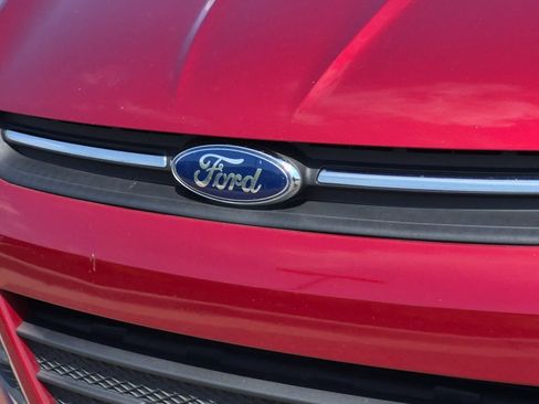 Used 2016 Ford Escape SE w/ SE Cold Weather Package FWD image 12