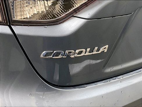 Used 2024 Toyota Corolla LE FWD image 27