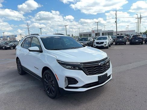Used 2024 Chevrolet Equinox RS image 4