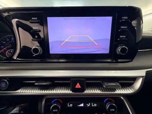 Used 2022 Kia K5 LXS FWD image 24