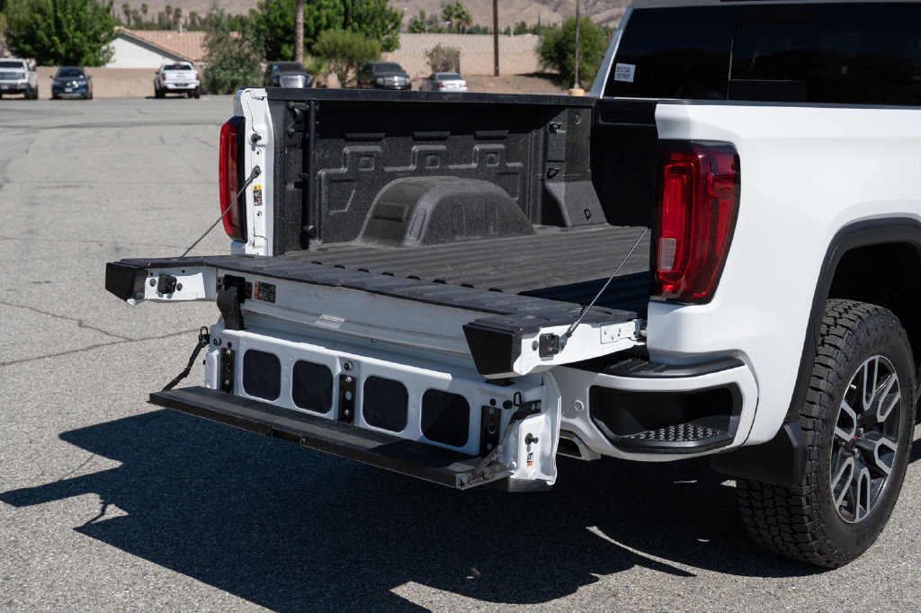 Used 2020 GMC Sierra 1500 AT4 w/ AT4 Premium Package AWD/4WD image 15