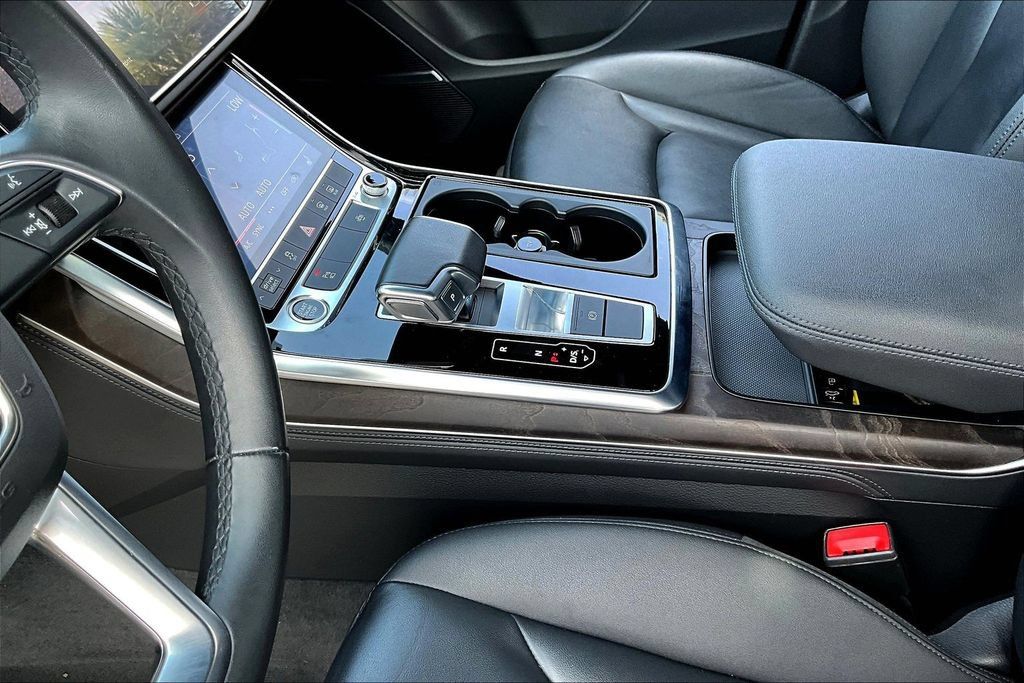 Used 2023 Audi Q7 2.0T Premium Plus w/ Premium Plus Package AWD/4WD image 18