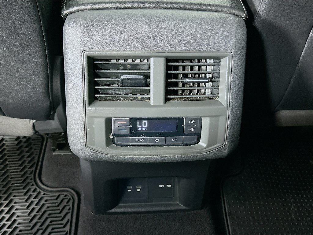 Used 2022 Volkswagen Atlas SE AWD/4WD image 25
