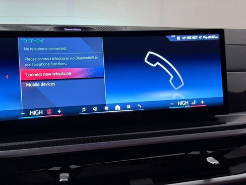 Used 2024 BMW X5 M60i image 37