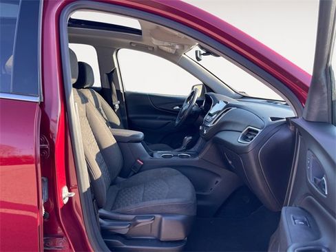 Used 2018 Chevrolet Equinox LT w/ Sun & Infotainment Package image 15