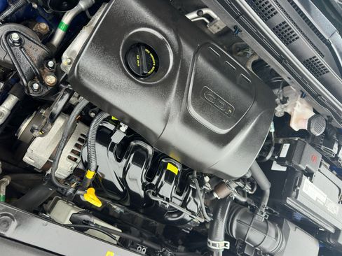 Used 2019 Hyundai Accent SE image 45