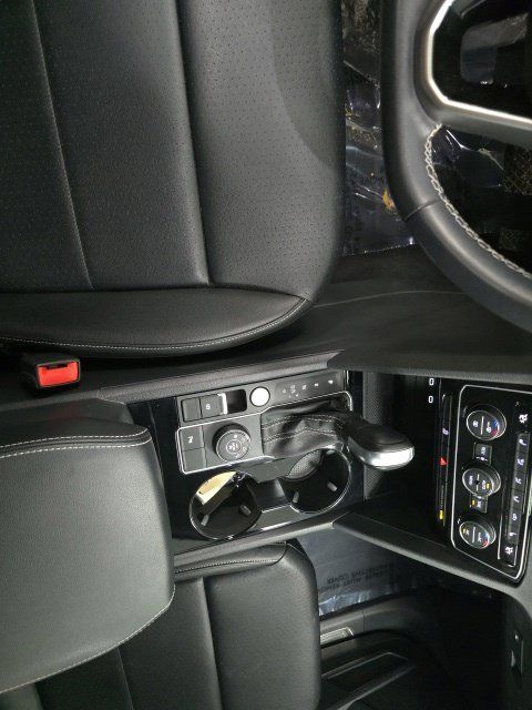 Used 2023 Volkswagen Atlas SE AWD/4WD image 19