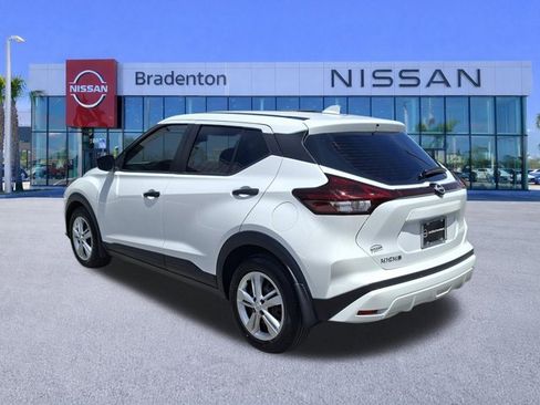Certified 2025 Nissan Kicks Play S FWD image 7