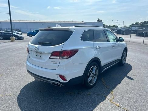 Used 2019 Hyundai Santa Fe XL FWD image 4