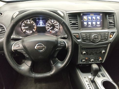 Used 2019 Nissan Pathfinder SL FWD image 22