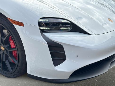 Used 2024 Porsche Taycan GTS image 10