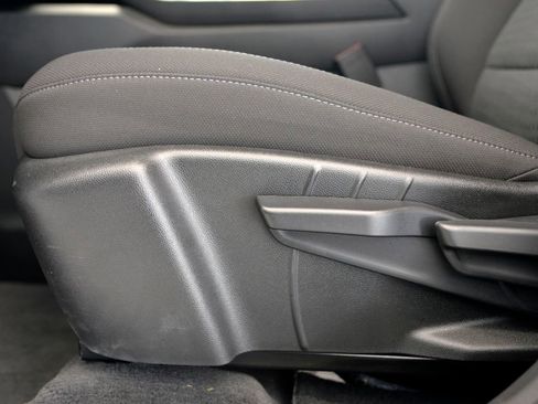 Used 2026 Chevrolet Equinox LT w/ Safety and Technology Package image 16