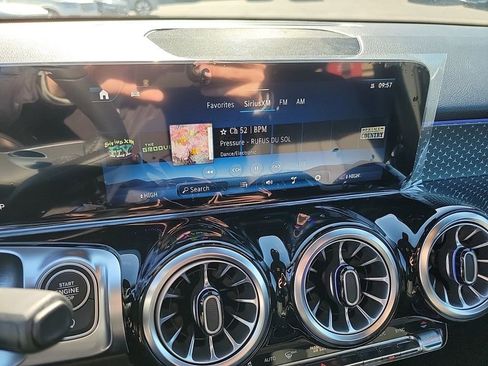 Certified 2025 Mercedes-Benz GLB 250 4MATIC image 14