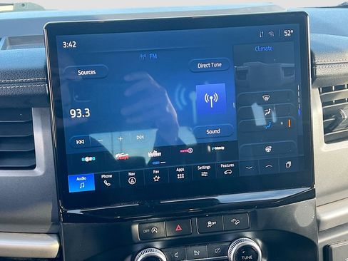 Used 2024 Ford Expedition Max XLT image 15