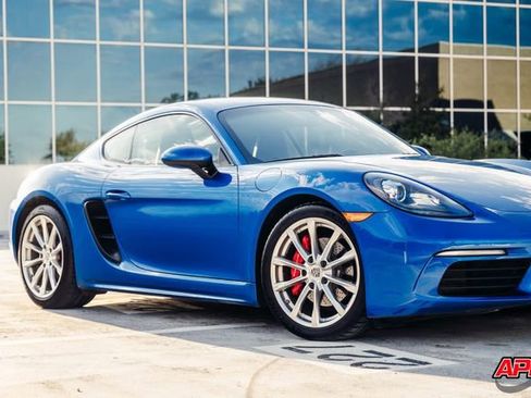 Used 2017 Porsche 718 Cayman S image 42