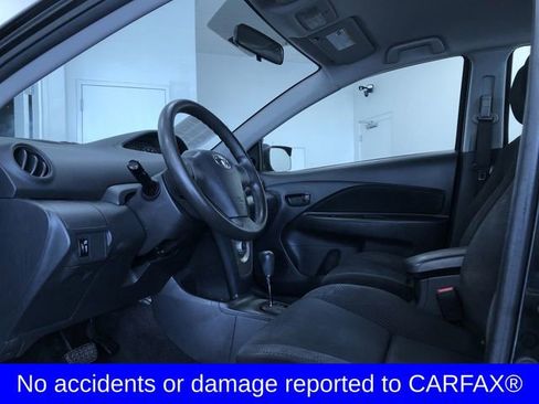 Used 2012 Toyota Yaris Sedan image 2