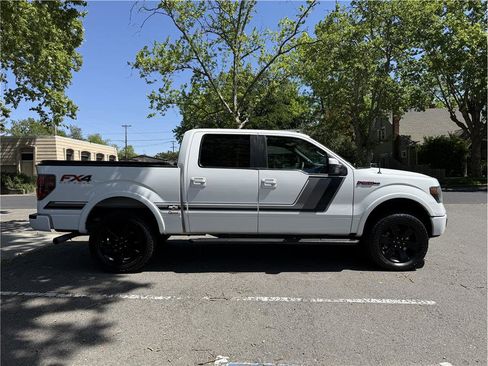 Used 2014 Ford F150 FX4 w/ Equipment Group 402A Luxury AWD/4WD image 8