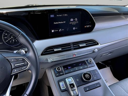 Used 2022 Hyundai Palisade SEL w/ Convenience Package FWD image 9