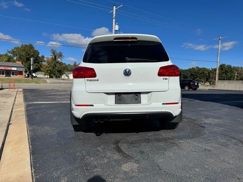 Used 2016 Volkswagen Tiguan R-Line FWD image 4