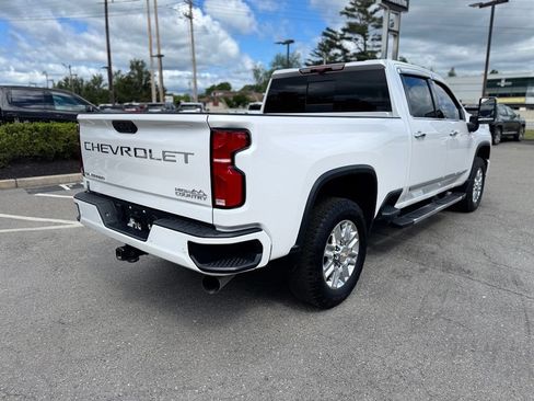 Used 2025 Chevrolet Silverado 2500 High Country w/ High Country Premium Package AWD/4WD image 6