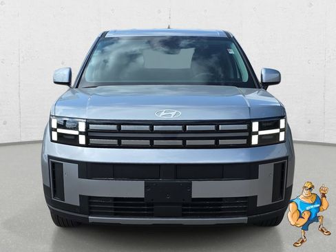 Used 2026 Hyundai Santa Fe SE FWD image 2