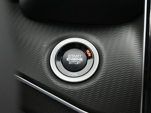 New 2025 Jeep Grand Cherokee Altitude RWD image 23