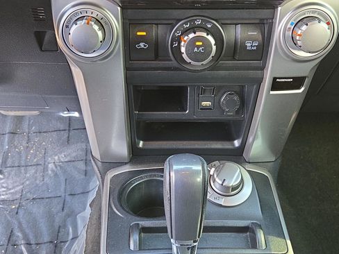 Used 2021 Toyota 4Runner SR5 Premium w/ Moonroof Package AWD/4WD image 20