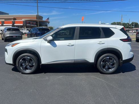 New 2026 Nissan Rogue SV w/ SV Premium Package image 7