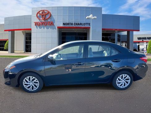 Used 2019 Toyota Corolla LE image 6