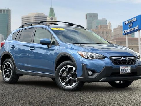 Used 2021 Subaru Crosstrek 2.0i Premium AWD/4WD image 2