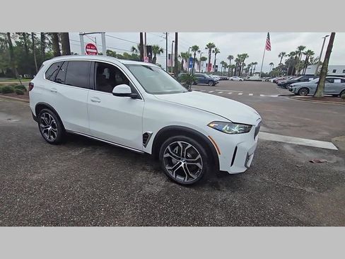 New 2026 BMW X5 xDrive50e w/ Premium Package image 40