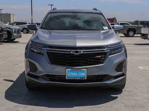 Used 2023 Chevrolet Equinox RS image 2