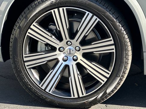 Certified 2024 Volvo XC90 T8 Plus w/ Protection Package Premier AWD/4WD image 36