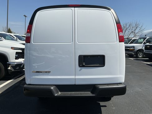 New 2026 Chevrolet Express 2500 w/ Driver Convenience Package RWD image 6