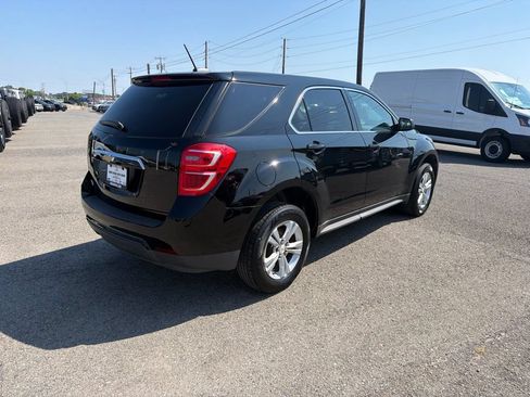 Used 2017 Chevrolet Equinox LS FWD image 3