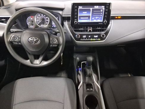 Used 2022 Toyota Corolla LE FWD image 21