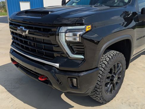 New 2026 Chevrolet Silverado 2500 LT w/ Trail Boss Package AWD/4WD image 6