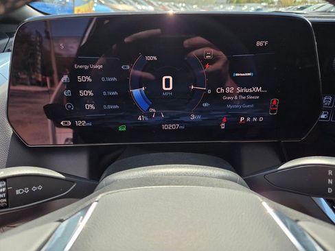 Certified 2025 Chevrolet Equinox EV LT w/ Convenience Package image 31