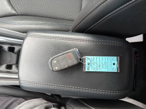 Used 2025 Jeep Compass Latitude image 26