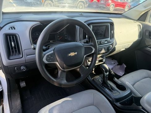 Used 2022 Chevrolet Colorado W/T w/ WT Convenience Package image 10