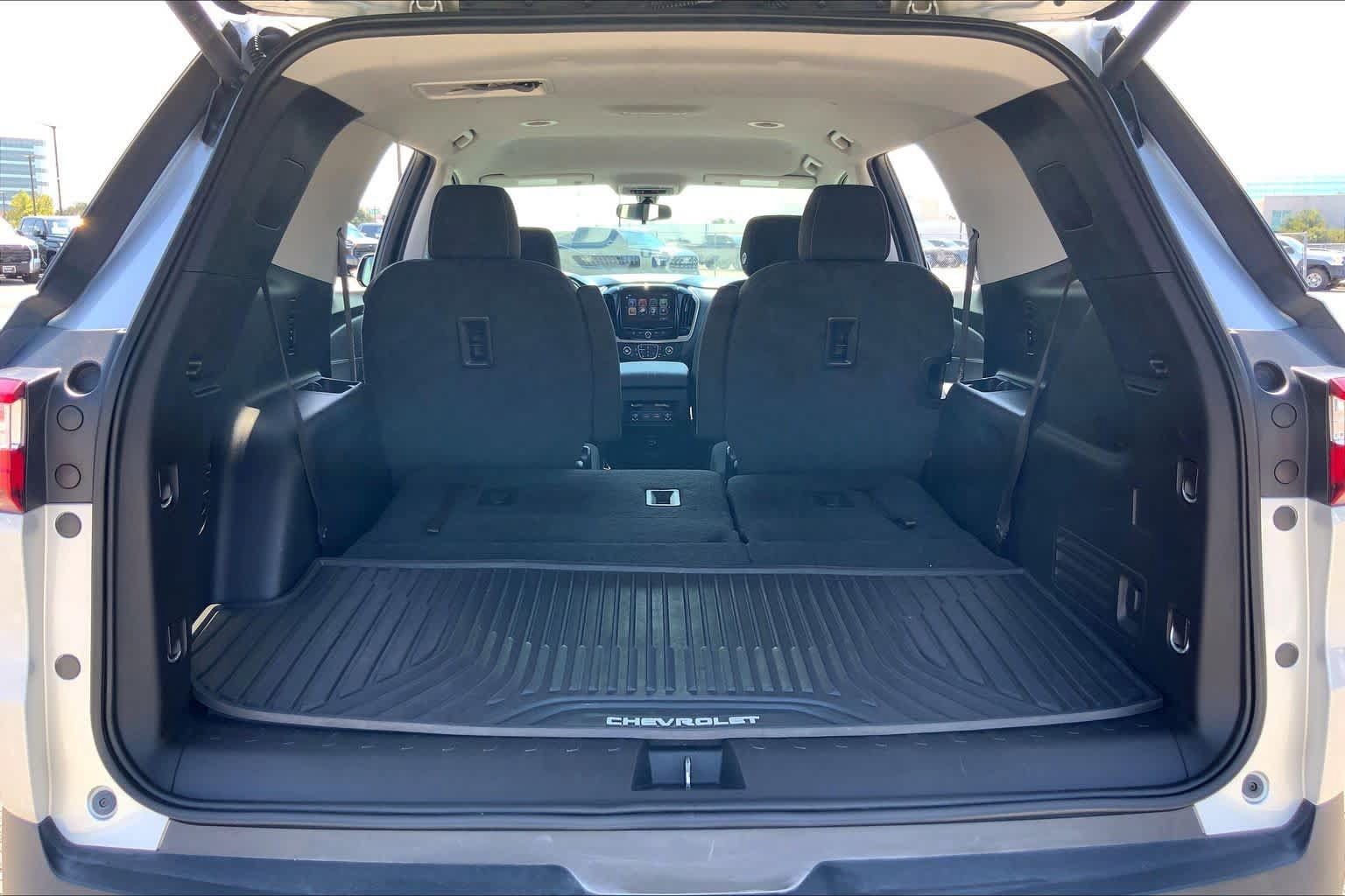 Used 2019 Chevrolet Traverse LT FWD image 34