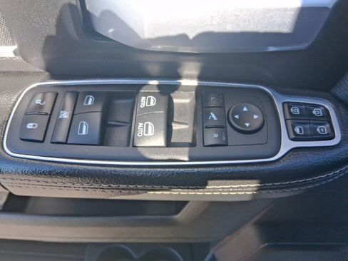 Used 2024 RAM 3500 Big Horn image 19