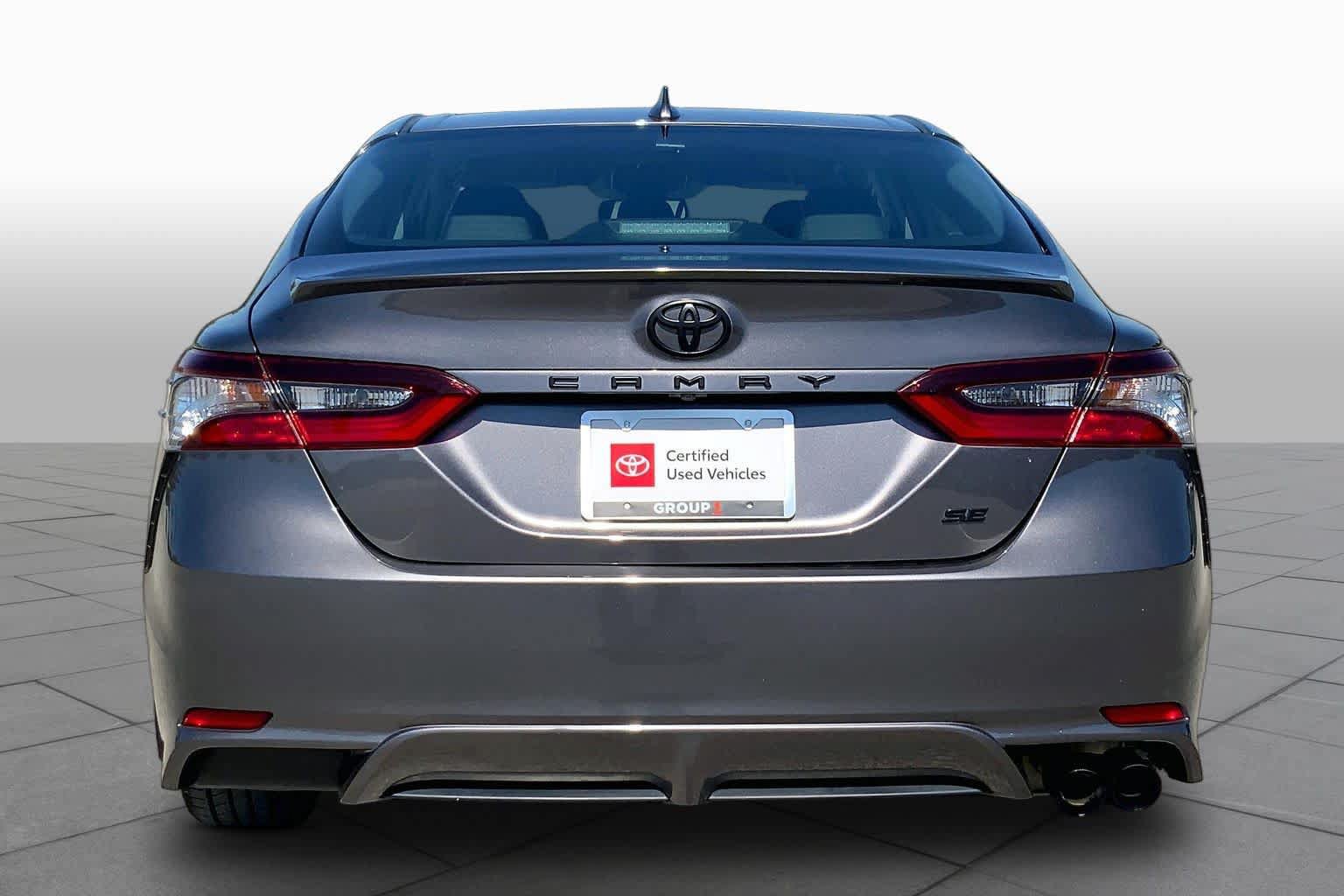 Used 2023 Toyota Camry SE w/ Convenience Package FWD image 5