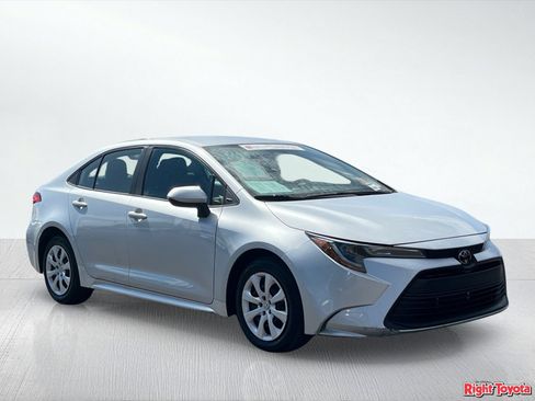 Certified 2024 Toyota Corolla LE FWD image 9