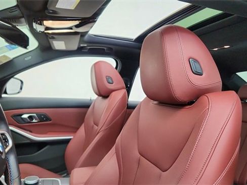 Used 2025 BMW M340i image 32