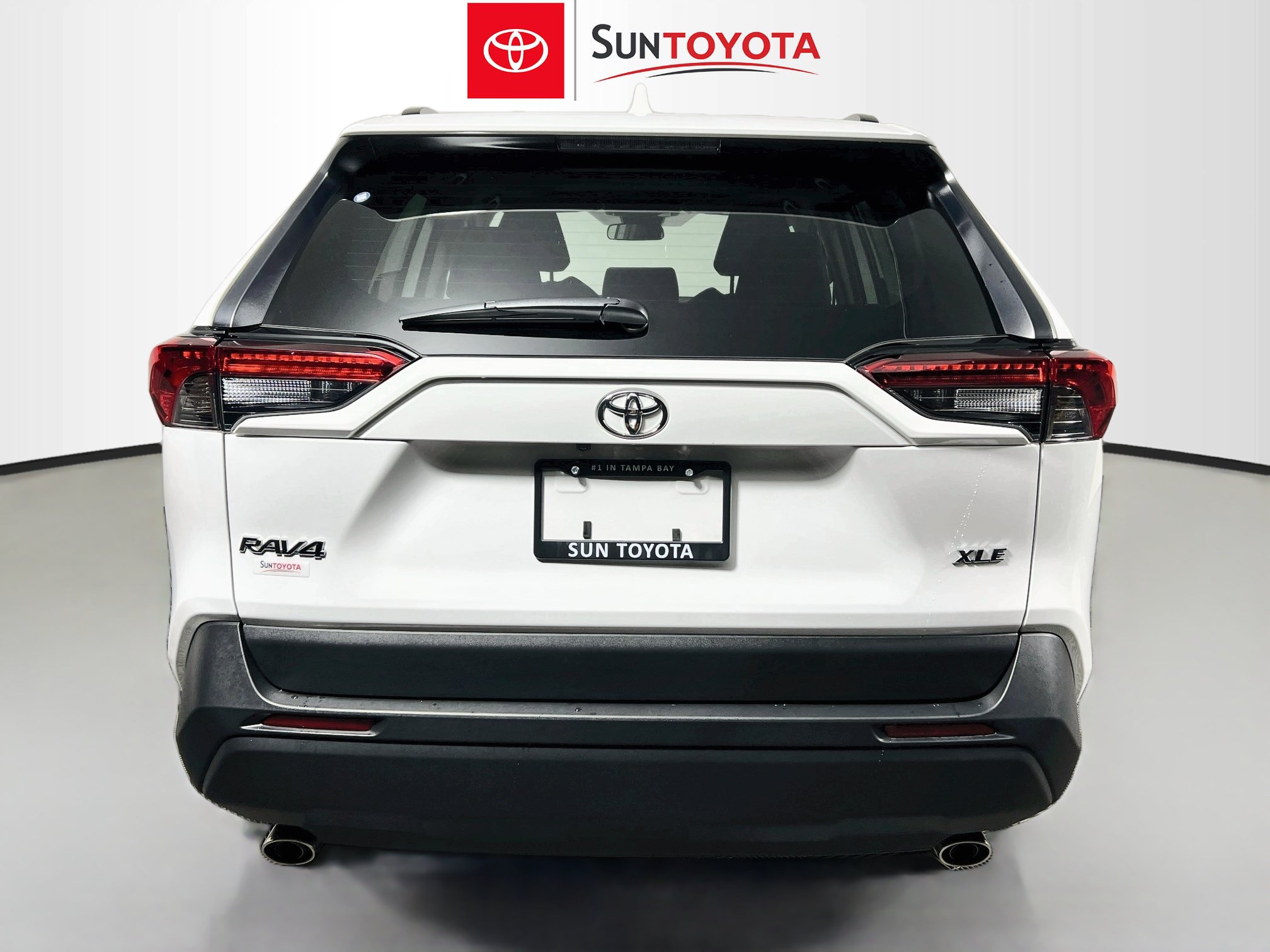 Used 2025 Toyota RAV4 XLE w/ Convenience Package FWD image 5