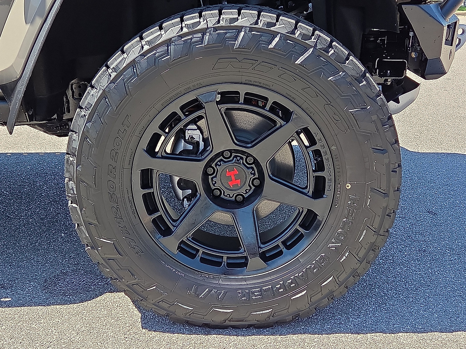 New 2026 Ford Bronco Raptor w/ Interior Carbon Fiber Pack AWD/4WD image 7