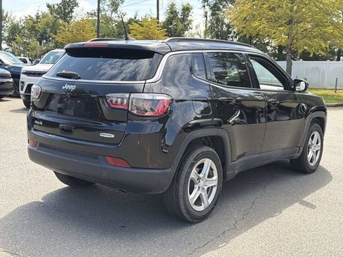 Used 2024 Jeep Compass Latitude AWD/4WD image 4