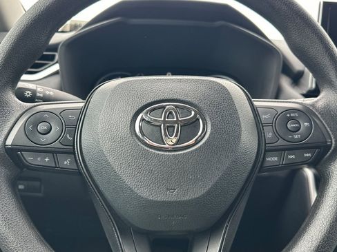 Certified 2025 Toyota RAV4 XLE image 37
