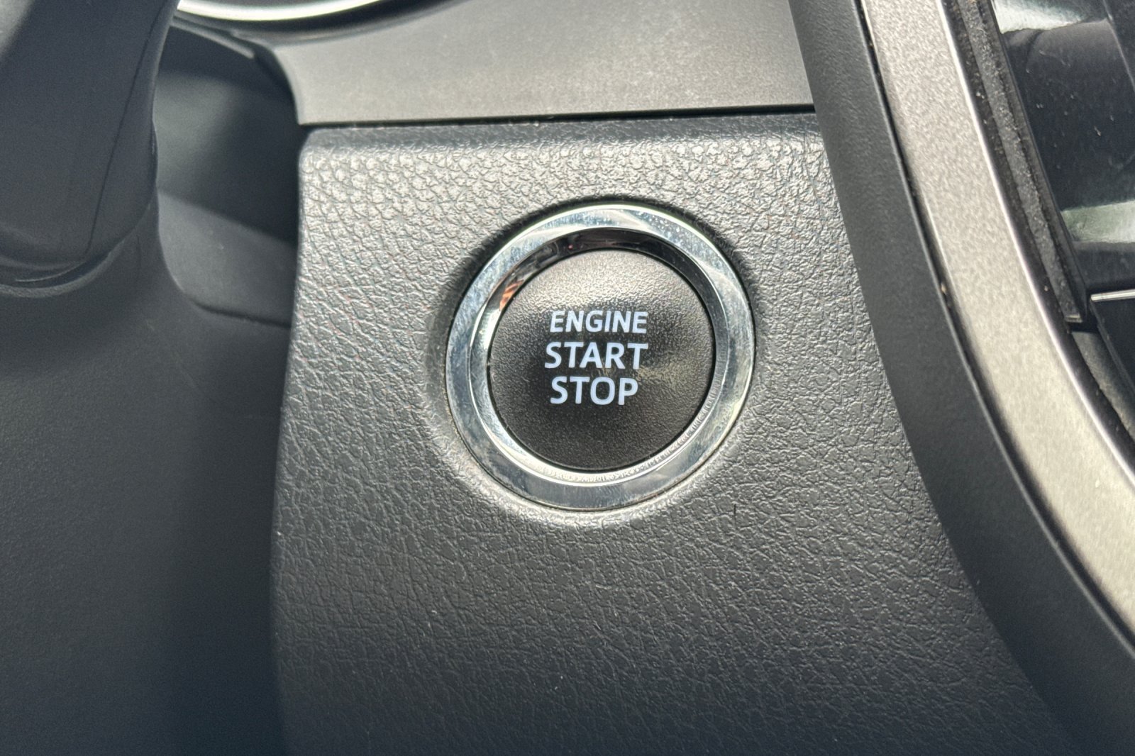 Certified 2022 Toyota Camry XSE FWD image 28